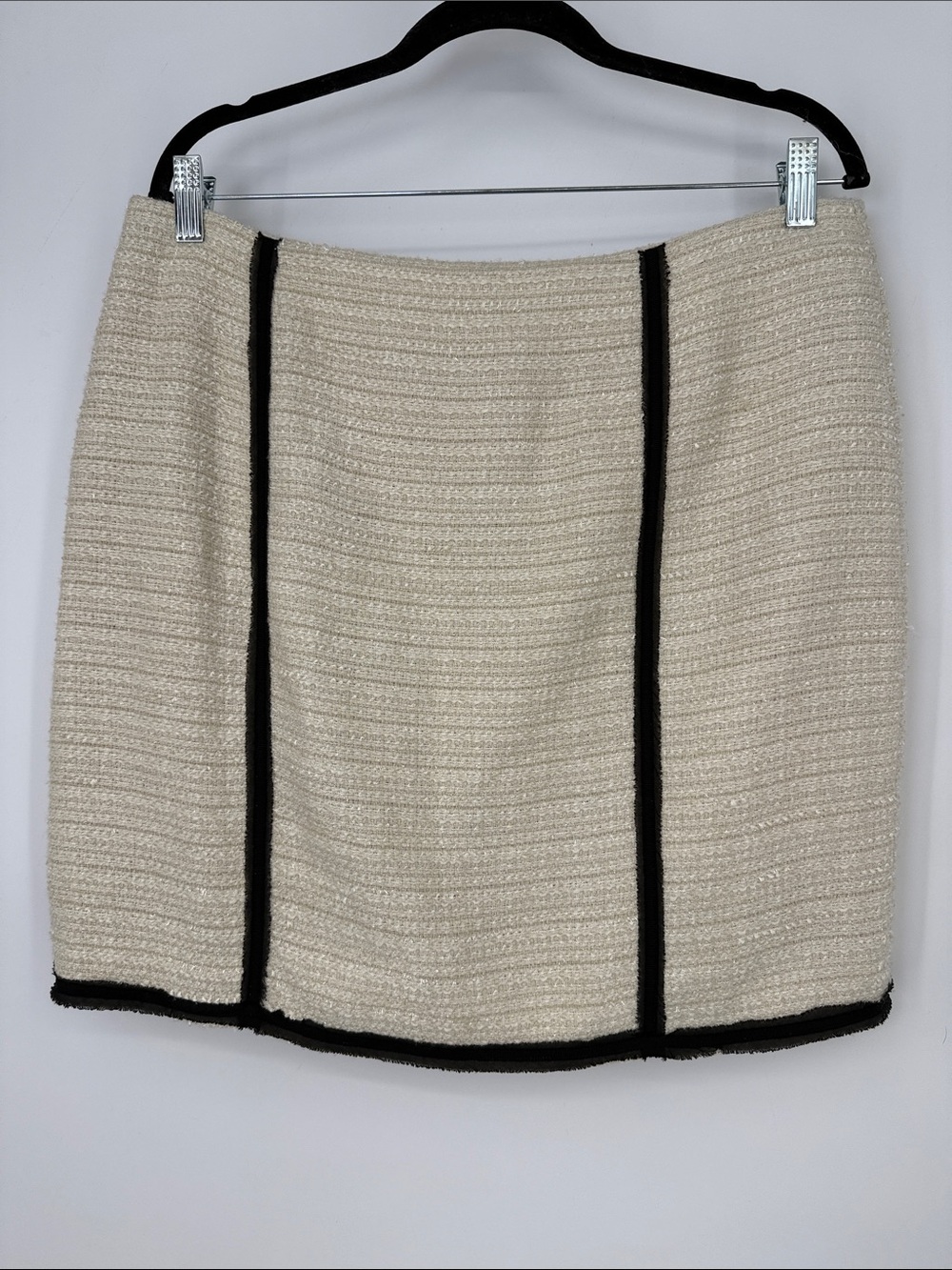 Cass Classic Cream Tweed Mini Skirt with Black Trim 14